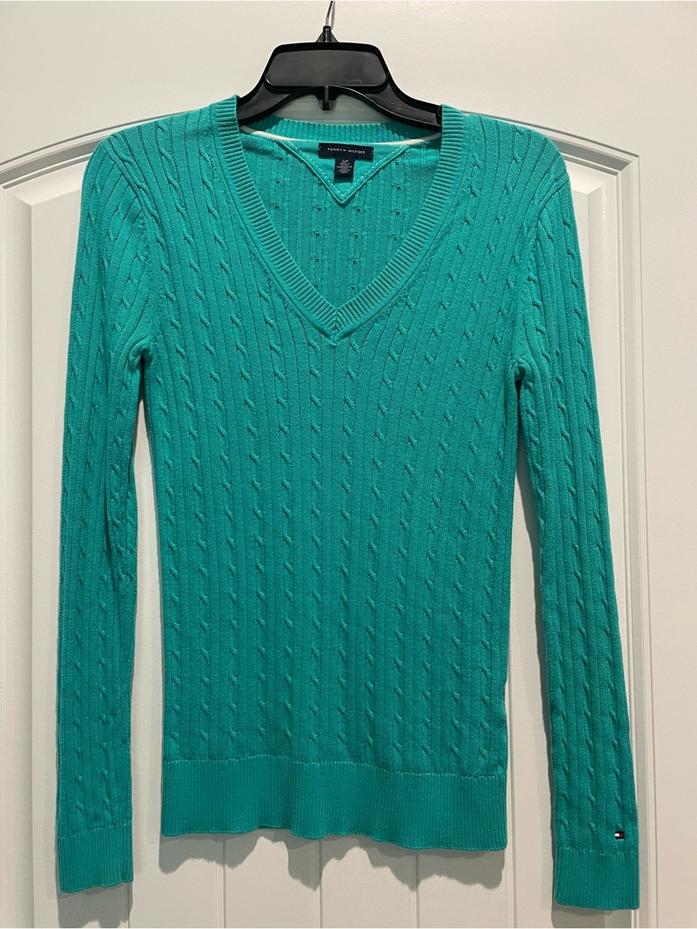 Tommy Hilfiger Women's Teal Cable V‑Neck Sweater